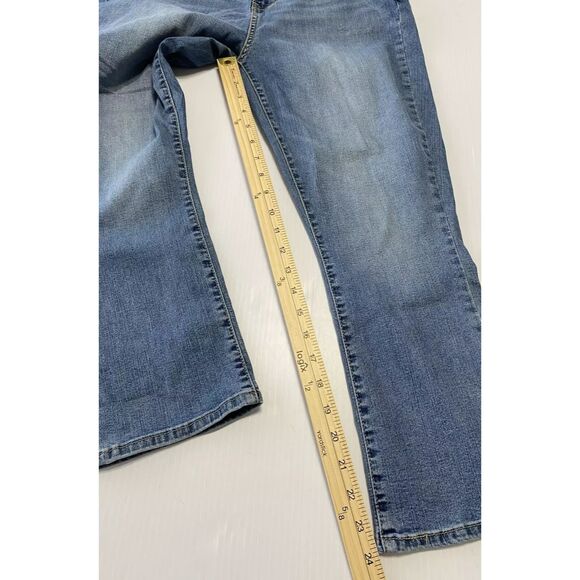 LEVI'S Signature Gold Women's Mid Rise Capri Jeans Size 10 (actual 30"x24") - Picture 6 of 12